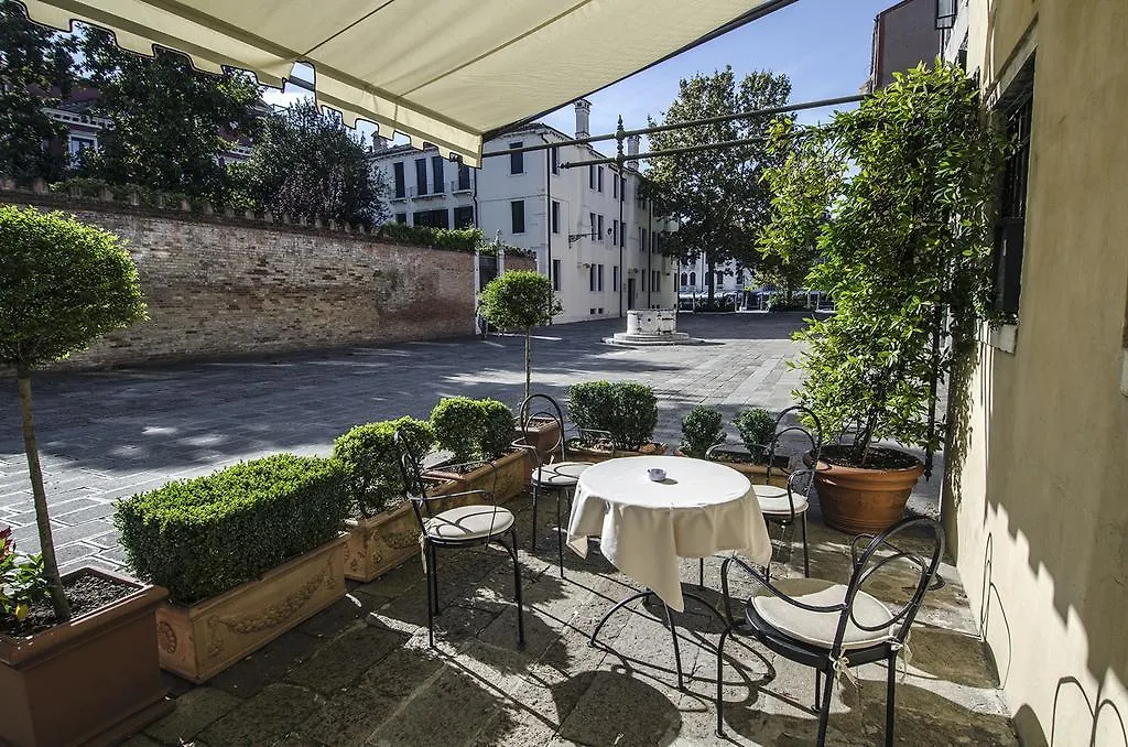 Hotel Ai Due Fanali Venezia