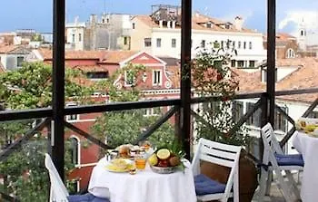 Hotel Ai Due Fanali Adults Only Venedig