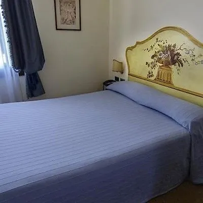 Hotel Ai Due Fanali Adults Only Venedig 3*,