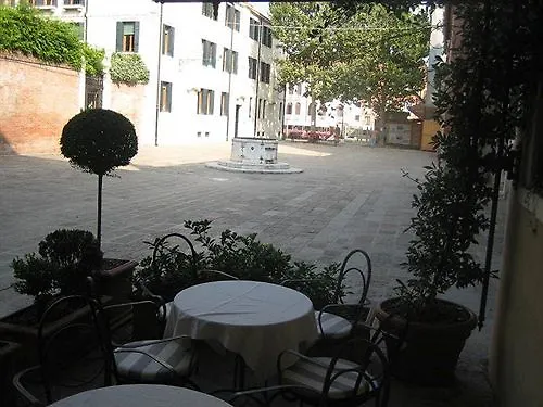 Hotel Ai Due Fanali Venezia 3*,  Italia