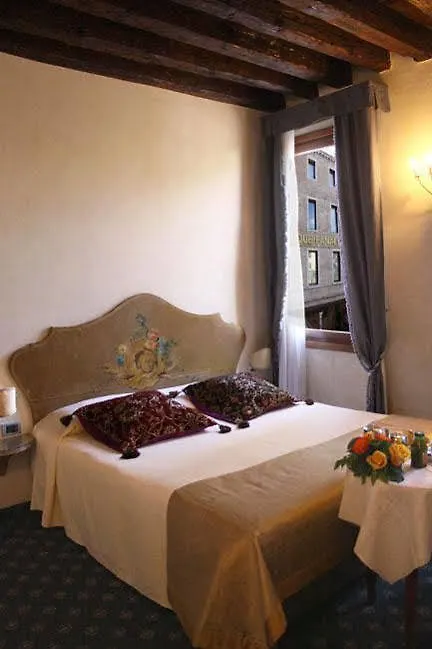 Ai Due Fanali Adults Only Hotel Venice Italy