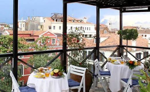 Hotel Ai Due Fanali Venezia